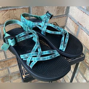 Chaco sandals black and teal Chaco Z strappy sandals outdoor sandals size 7